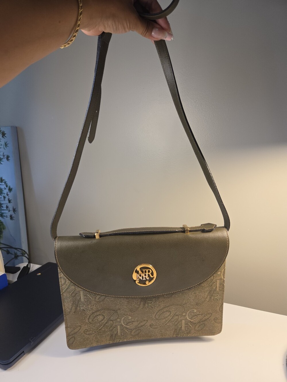 VINTAGE NINA RICCI LOGO LEATHER/CANVAS CROSSBODY MESSENGER BAG